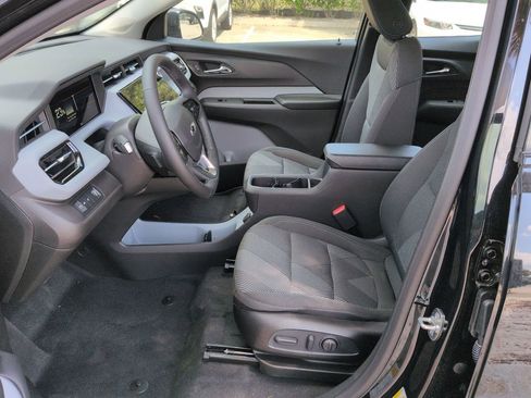 New 2027 Chevrolet Bolt LT w/ Comfort Package FWD image 18