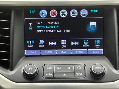 Used 2019 GMC Acadia SLT image 23