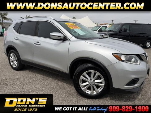 Used 2016 Nissan Rogue SV image 1