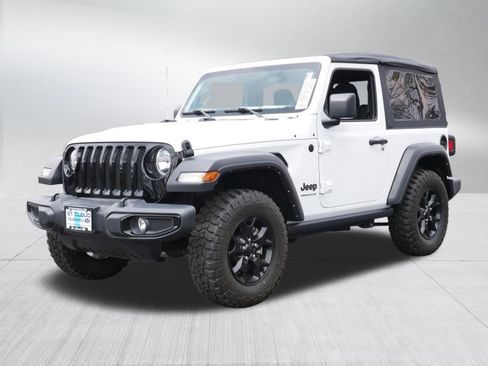 Used 2022 Jeep Wrangler Sport AWD/4WD image 3