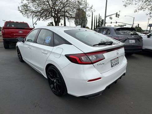 Used 2024 Honda Civic Sport image 6