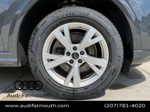 Used 2025 Audi Q5 Premium w/ Convenience Package AWD/4WD image 8