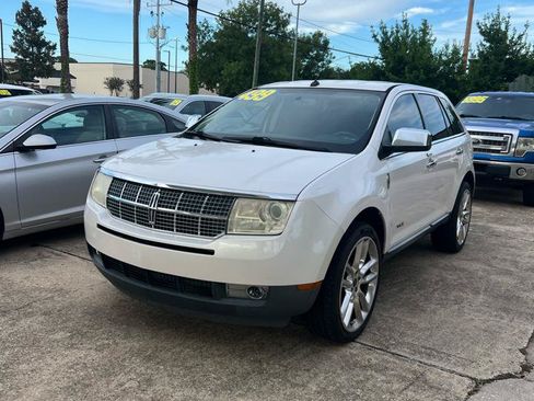 Used 2010 Lincoln MKX 2WD image 3