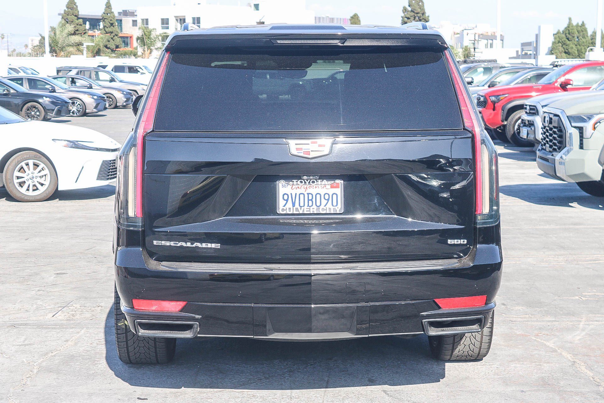 Used 2021 Cadillac Escalade Sport w/ Driver Assist Tech Package AWD/4WD image 8