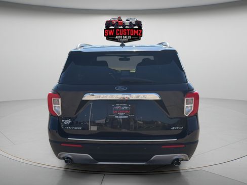 Used 2021 Ford Explorer Limited w/ Equipment Group 301A AWD/4WD image 6