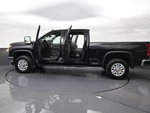 Used 2024 Chevrolet Silverado 2500 LT AWD/4WD image 23
