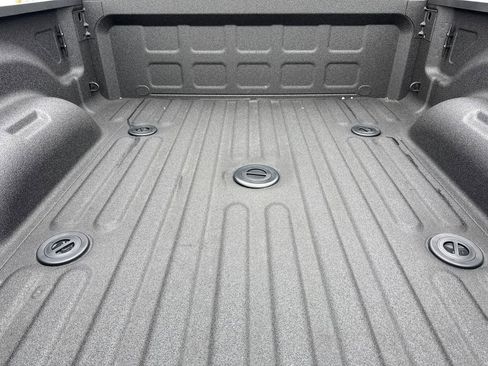 New 2026 RAM 2500 Laramie AWD/4WD image 11
