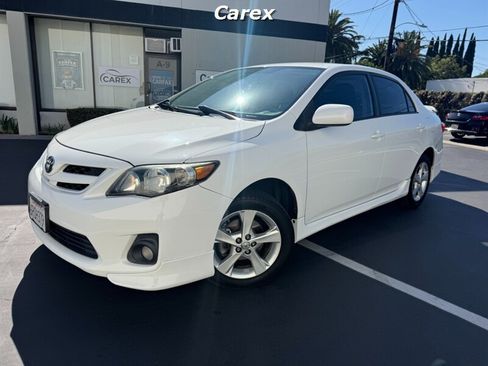 Used 2011 Toyota Corolla S FWD image 1