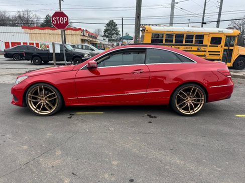 Used 2014 Mercedes-Benz E 350 4MATIC Coupe image 3