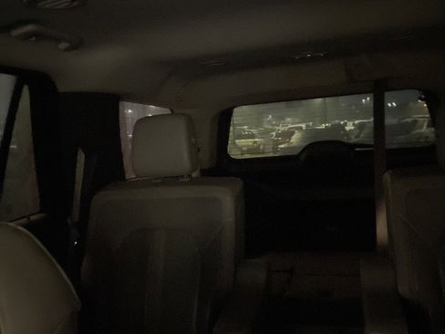 Used 2019 Ford Expedition Limited image 14