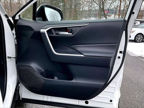 Certified 2023 Toyota RAV4 SE image 20