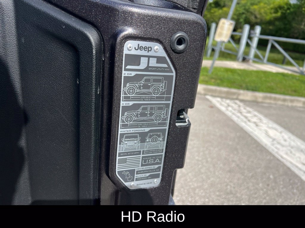 Certified 2021 Jeep Wrangler Sport AWD/4WD image 13