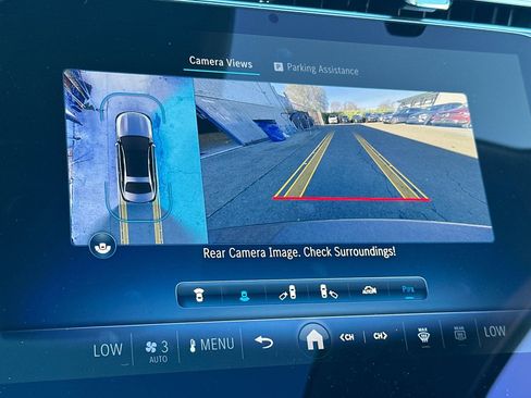 Used 2025 Mercedes-Benz E 350 Sedan image 26