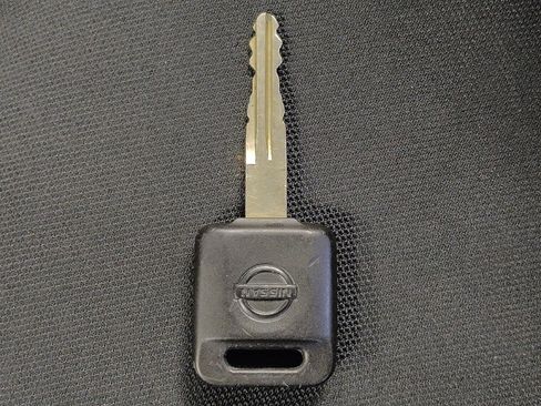 Used 2022 Nissan Versa S FWD image 32