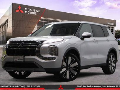 New 2025 Mitsubishi Outlander SE