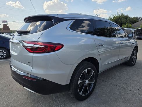 Used 2020 Buick Enclave Essence w/ Sport Touring Edition FWD image 6