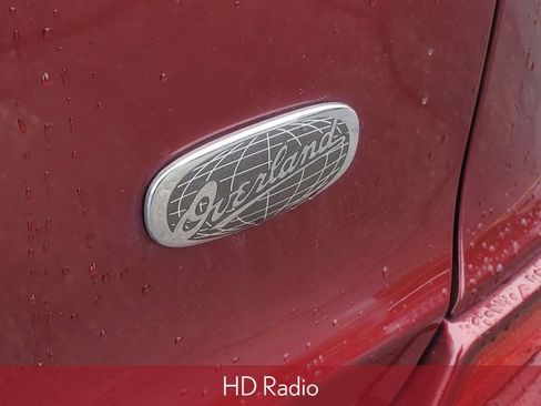 Used 2019 Jeep Cherokee Overland w/ Technology Group image 8