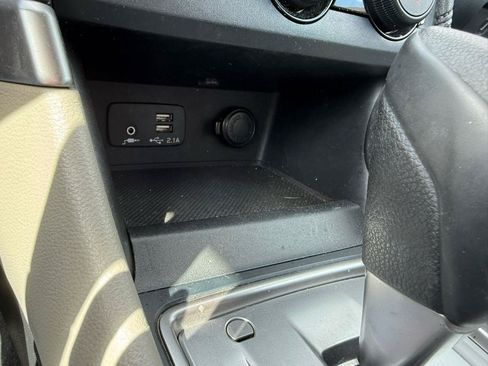 Used 2020 Subaru Forester Premium AWD/4WD image 34
