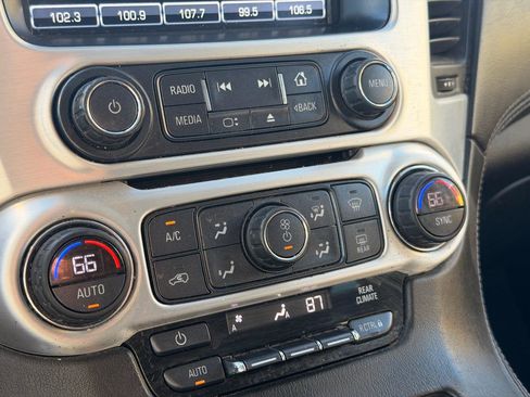 Used 2020 GMC Yukon SLE w/ SLE Value Package AWD/4WD image 24