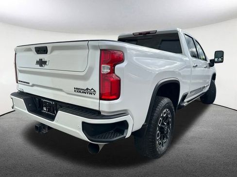 Used 2024 Chevrolet Silverado 2500 High Country w/ High Country Premium Package image 16