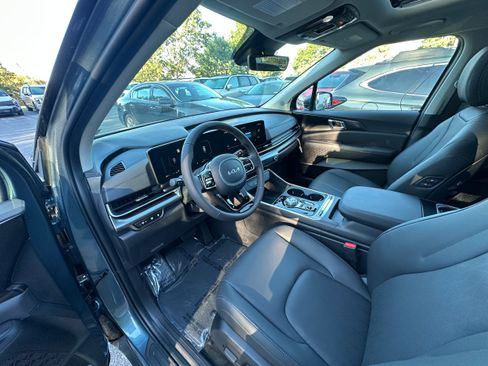 New 2026 Kia Carnival SX image 42