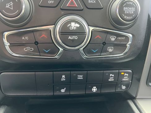 Used 2014 RAM 1500 Sport w/ Remote Start & Security Group AWD/4WD image 25