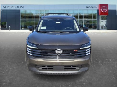 New 2026 Nissan Kicks SR w/ Cold Weather Package image 2