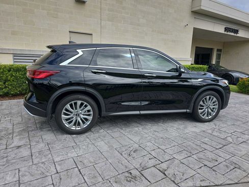 Certified 2024 INFINITI QX50 Pure image 3