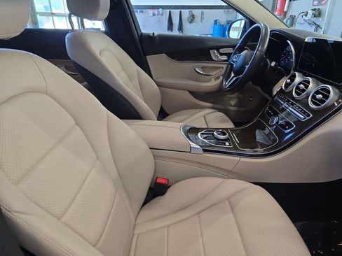 Used 2021 Mercedes-Benz C 300 Sedan image 10