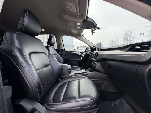 Used 2020 Ford Escape SEL image 9