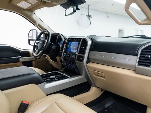 Used 2020 Ford F250 Lariat image 24