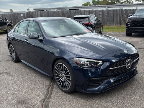 Used 2023 Mercedes-Benz C 300 Sedan image 3