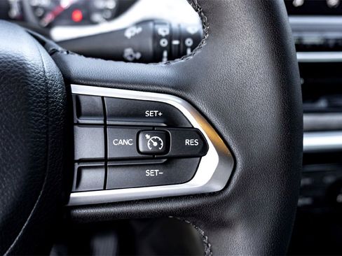 Used 2023 Jeep Compass Latitude w/ Convenience Group image 20