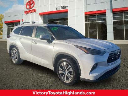 Used 2024 Toyota Highlander XLE
