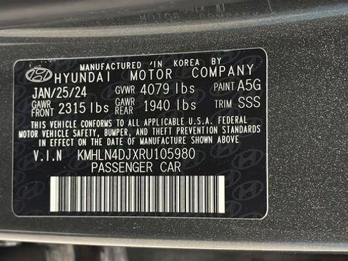 Used 2024 Hyundai Elantra Limited FWD image 28