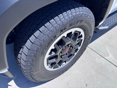 Used 2026 Toyota 4Runner TRD Off-Road Premium AWD/4WD image 9