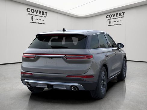 New 2025 Lincoln Corsair Premiere w/ Towing Package image 8