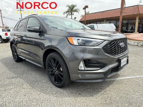 Used 2020 Ford Edge ST-Line FWD image 2