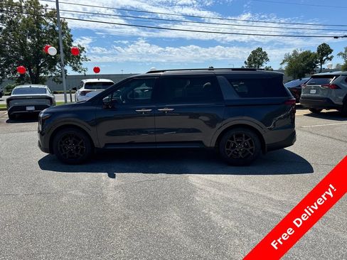 New 2025 Kia Carnival SX Prestige FWD image 6
