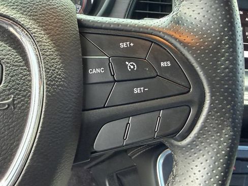 Used 2018 Dodge Challenger R/T w/ Blacktop Package RWD image 21