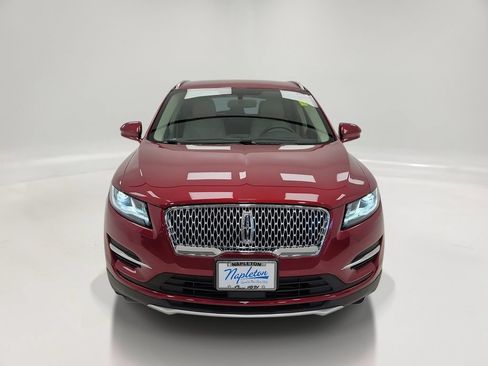 Used 2019 Lincoln MKC Premiere FWD image 2