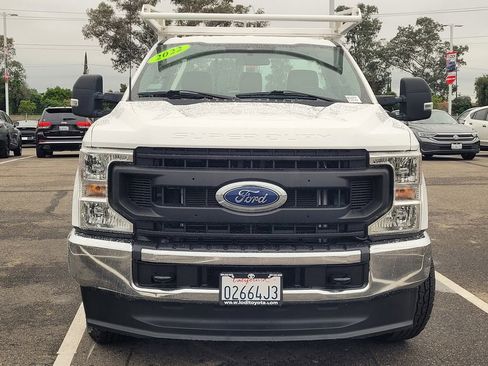 Used 2022 Ford F250 XL w/ Power Equipment Group AWD/4WD image 2