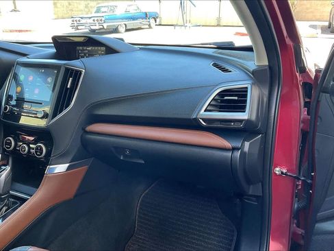 Used 2022 Subaru Forester Touring image 17