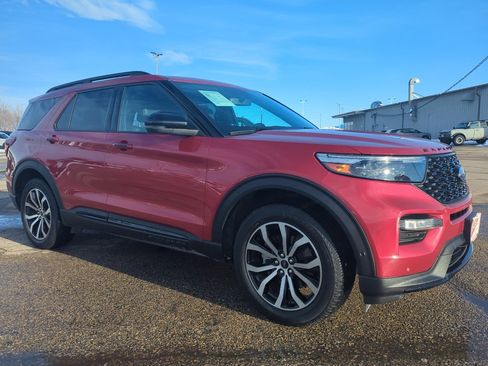 Used 2020 Ford Explorer ST w/ Premium Technology Package image 5