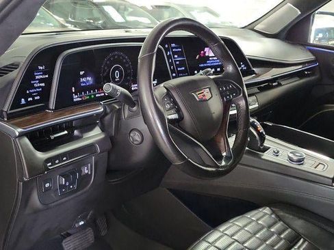 Used 2023 Cadillac Escalade ESV Sport Platinum RWD image 9