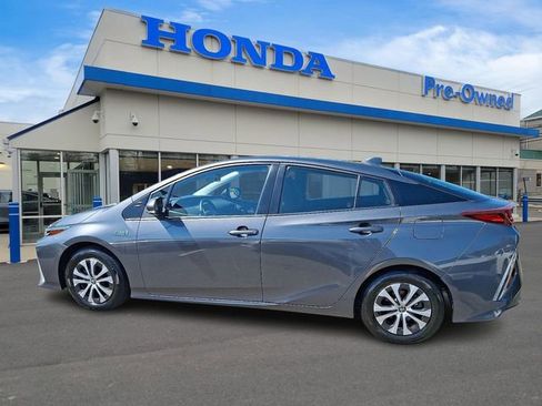 Used 2022 Toyota Prius Prime LE image 7