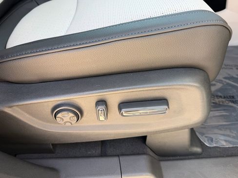 New 2026 Honda Odyssey Elite image 16