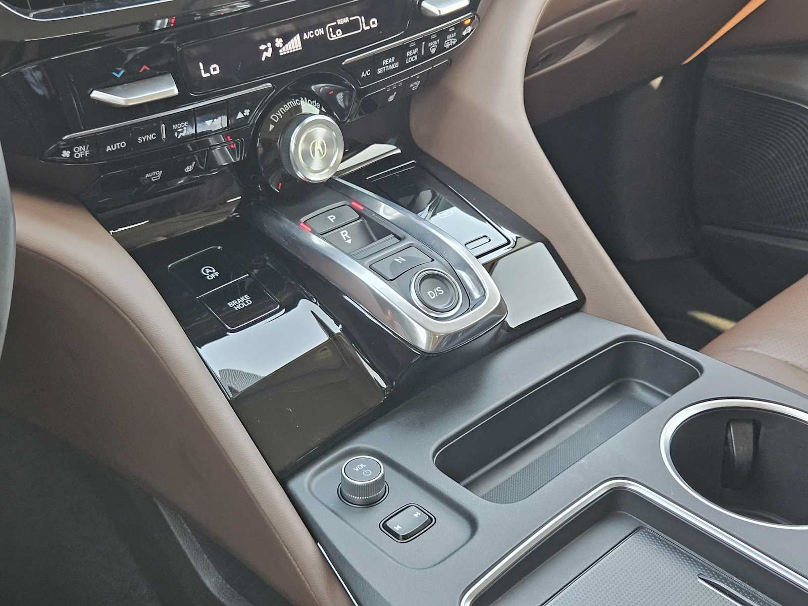 Used 2025 Acura MDX w/ Technology Package FWD image 19