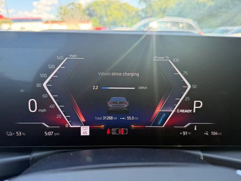 Used 2023 BMW i4 eDrive35 RWD image 17