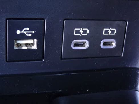Used 2025 Toyota Camry LE FWD image 27